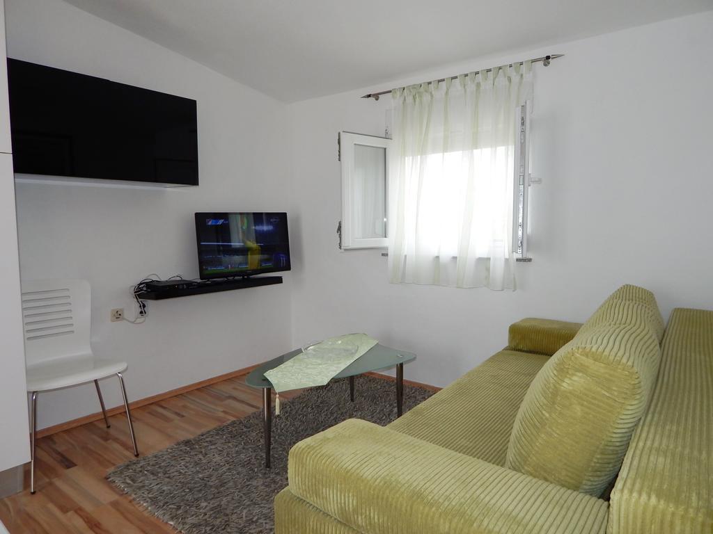 Apartments Nedjeljka Ražanj 外观 照片